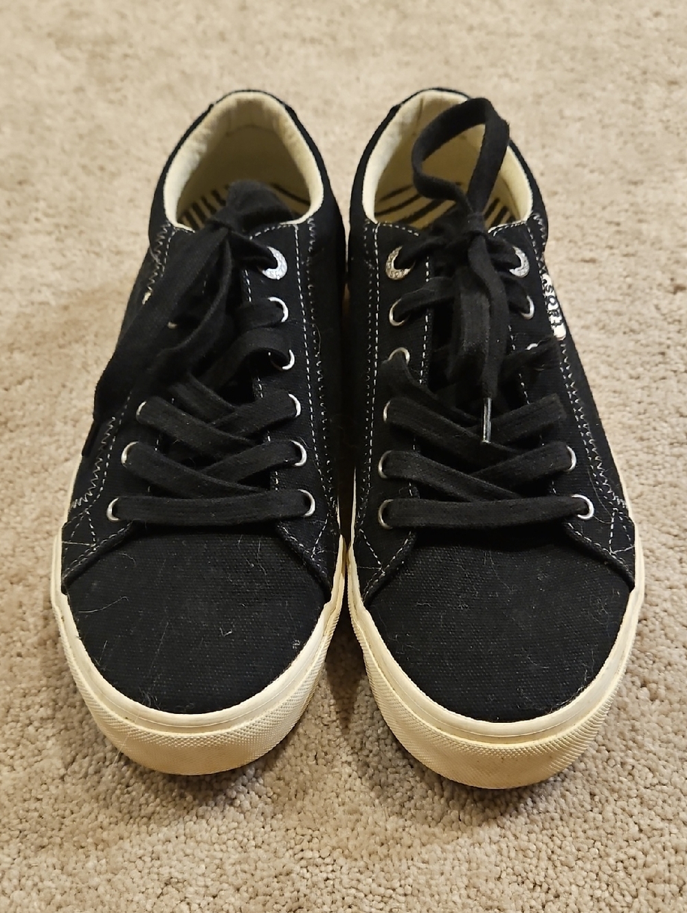Taos Footwear Black Canvas Low-Top Sneakers with Cream Soles